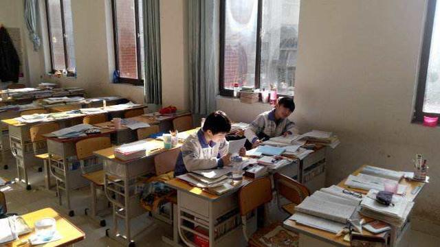 为什么一些女生进入高中后成绩会下降? 为什么一些女生进入高中后成绩会下降?