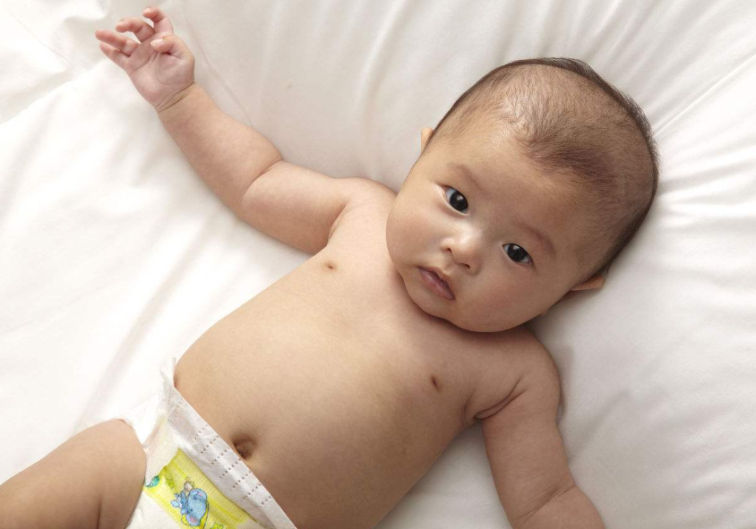 育儿指导:0到1岁宝宝为什么肚子鼓鼓的？