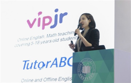 vipJr助力学员哈佛游学 推出“小小演说家”主题公开课