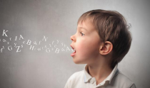 孩子语言发育迟缓的原因，家长应该如何培养孩子说话？